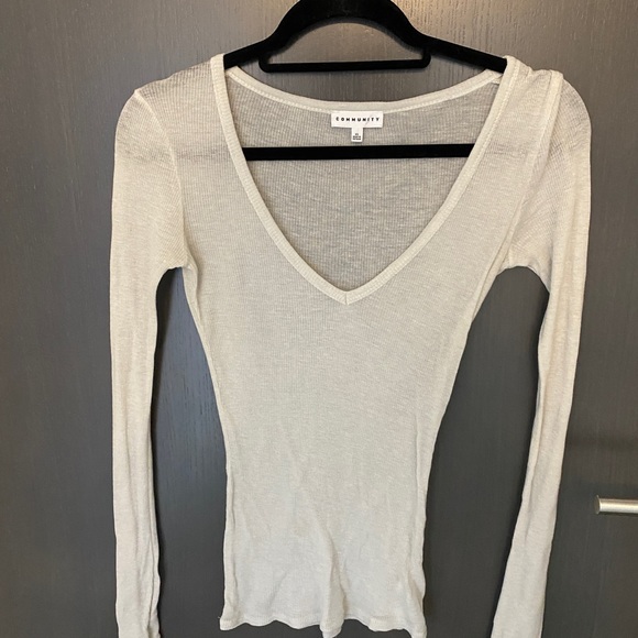 Community by aritzia Cream Longsleeve - size XS - Picture 1 of 2